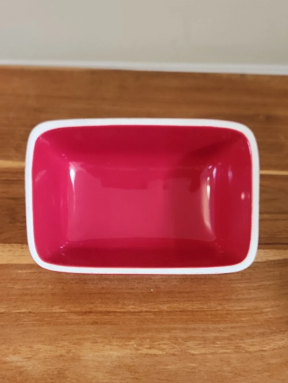 N/A charming red